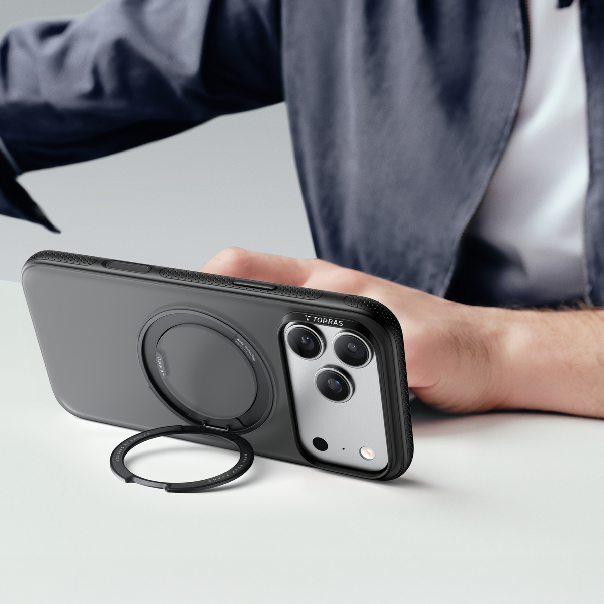 TORRAS Ostand O3 Fitness case for iPhone 17 Pro Max with magnetic ring stand.