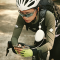 TORRAS FlexLine Pebble 10k mAh power bank clipped for outdoor charging.