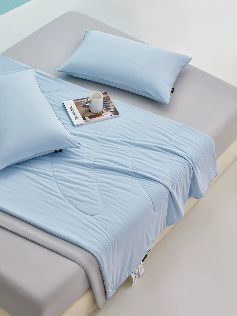 LIIESEN cooling summer quilt: fabric, quilting and bedroom styling; quilt only