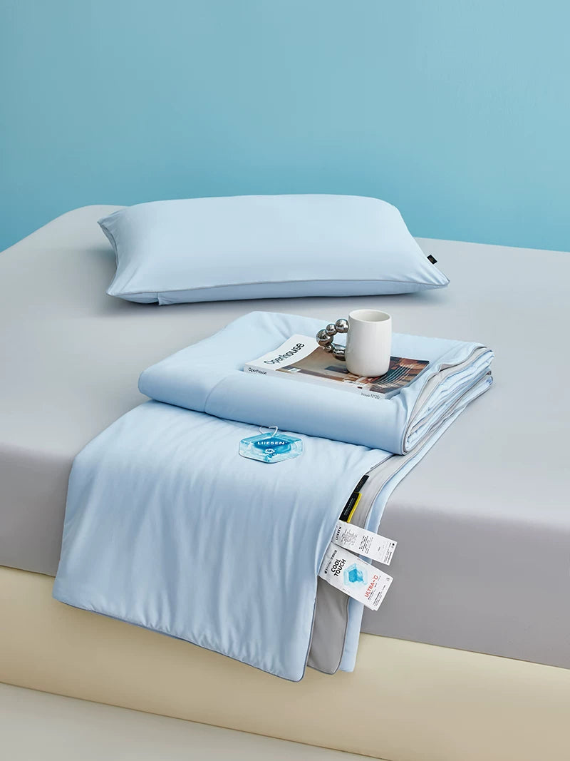 LIIESEN cooling summer quilt: fabric, quilting and bedroom styling; quilt only