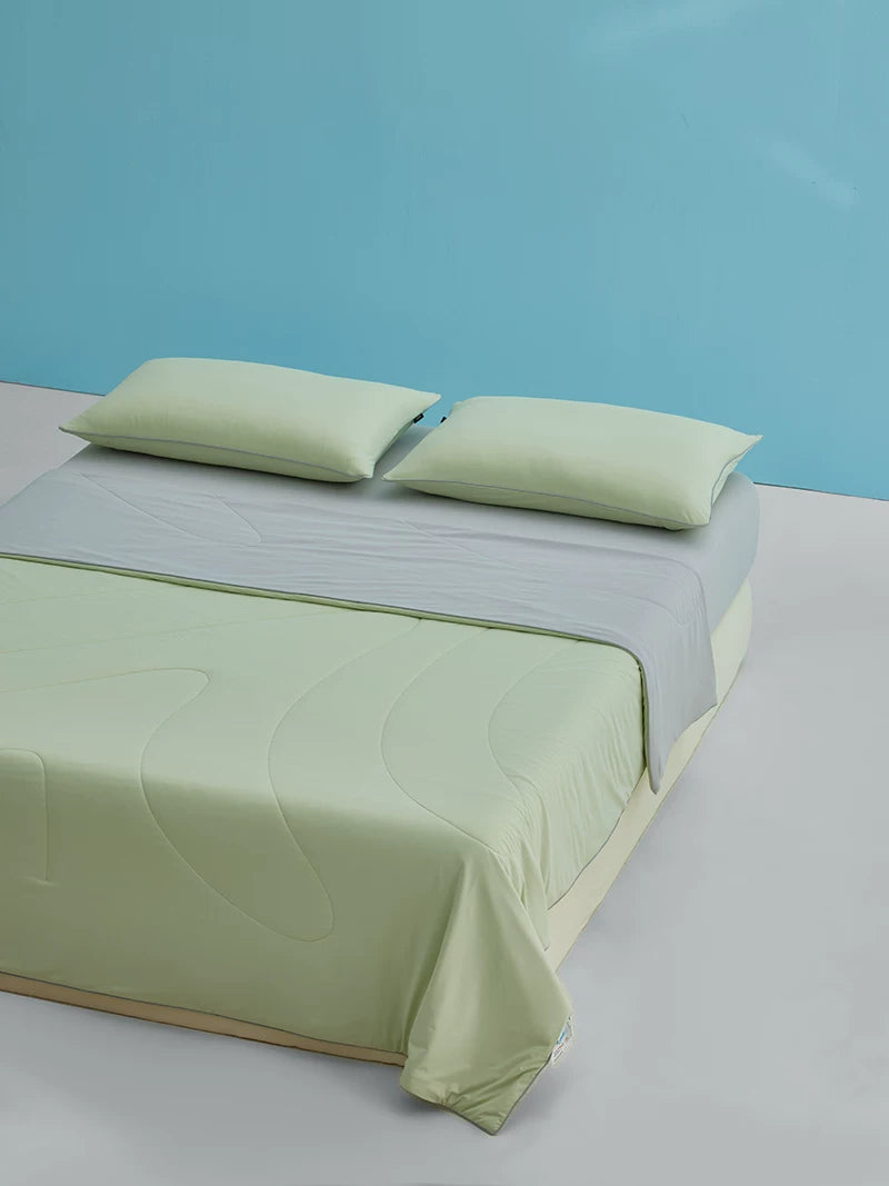LIIESEN cooling summer quilt: fabric, quilting and bedroom styling; quilt only