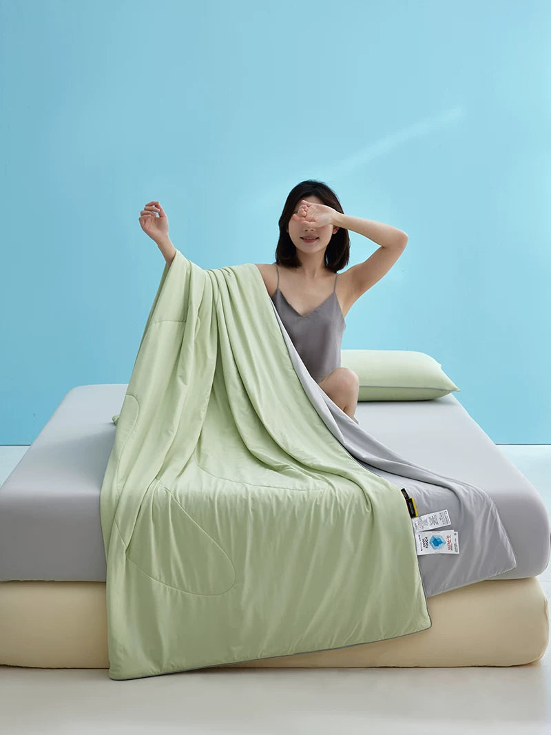 LIIESEN cooling summer quilt: fabric, quilting and bedroom styling; quilt only