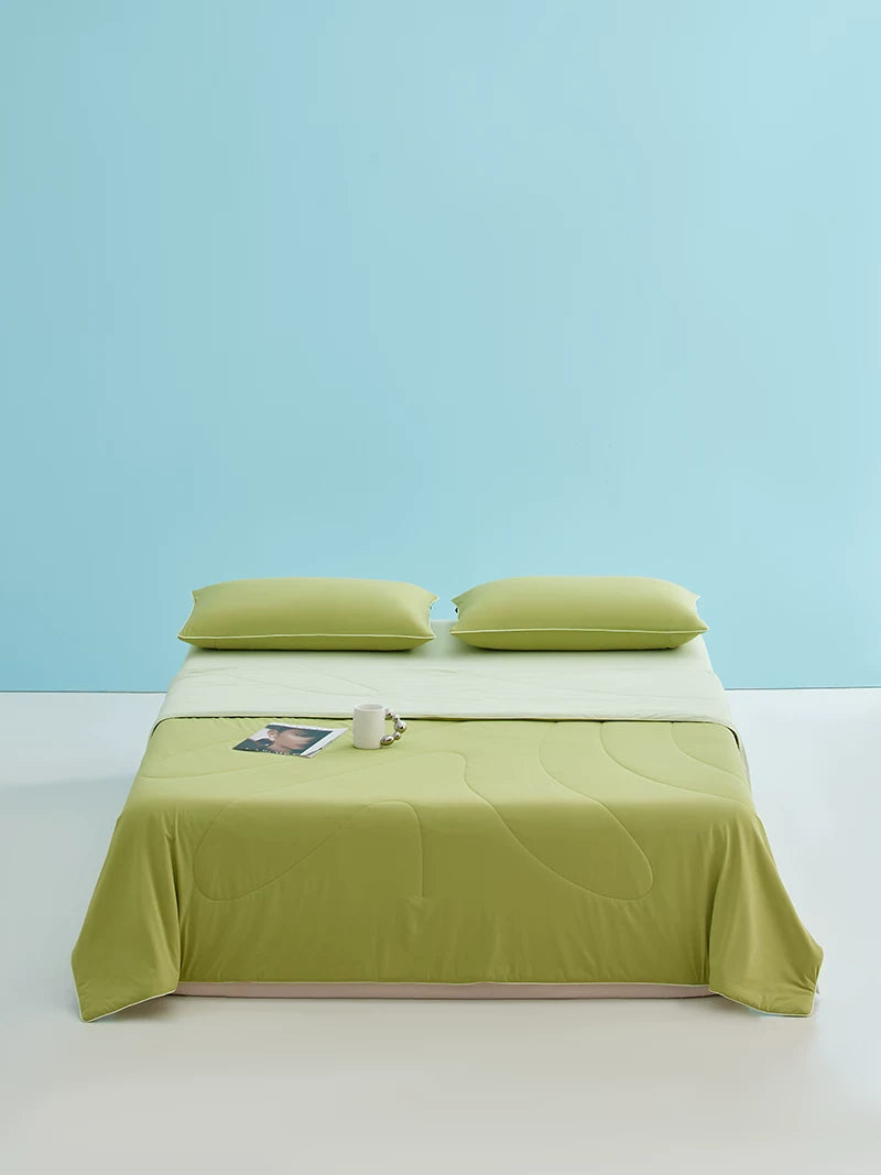 LIIESEN cooling summer quilt: fabric, quilting and bedroom styling; quilt only