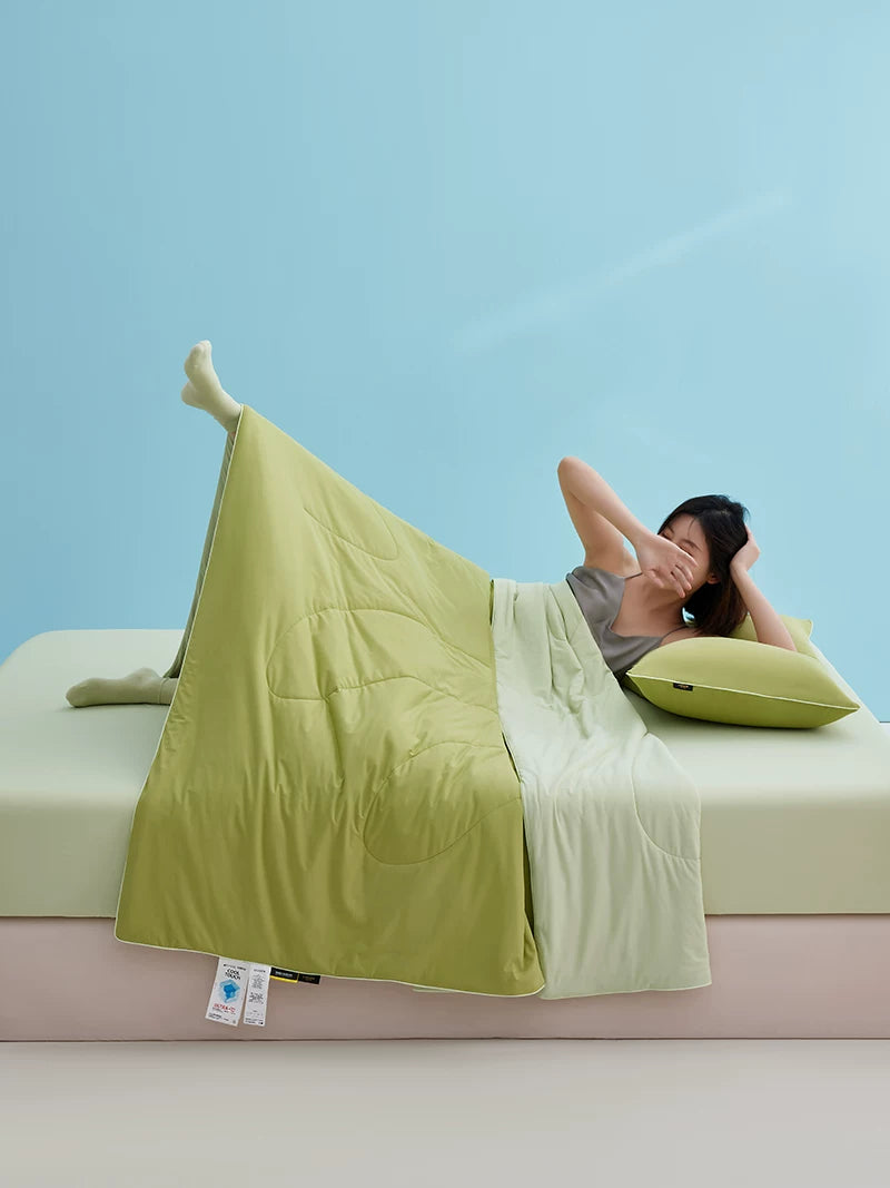 LIIESEN cooling summer quilt: fabric, quilting and bedroom styling; quilt only