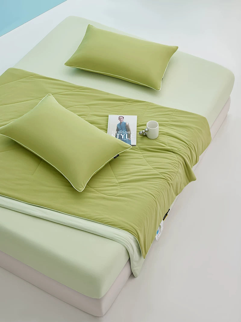 LIIESEN cooling summer quilt: fabric, quilting and bedroom styling; quilt only